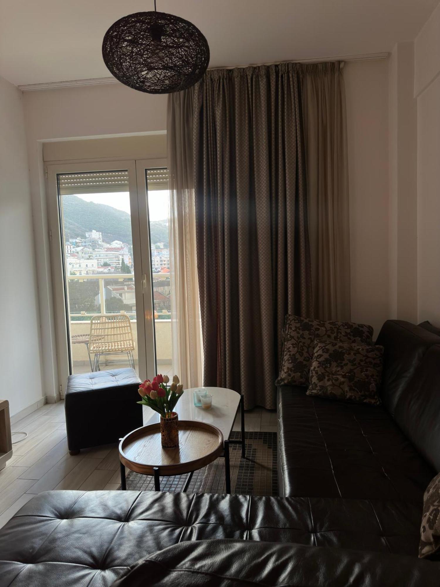 Bianco E Nero Apartment