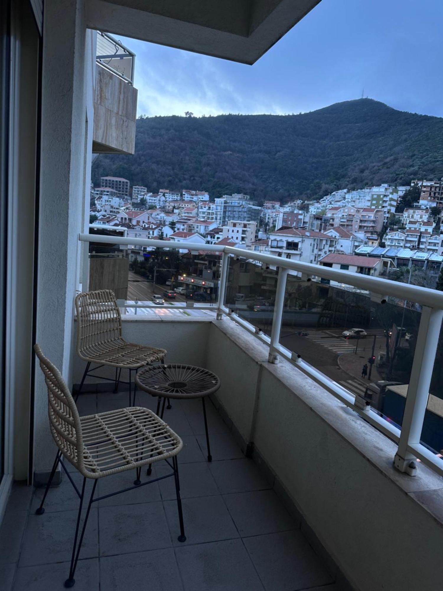 Apartment Bianco E Nero Budva
